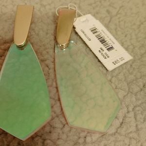 Ladies earrings, Kendra Scott.